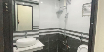 Ô tô đỗ - Phố Quang Trung- HĐ Nhà mới hiện đại chỉ nhỉnh 4 tỷ