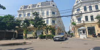 BÁN NHÀ NGAY KINH DƯƠNG VƯƠNG XÂY 1 TRỆT 3 LẦU.CÁCH BẾN XE MIỀN TÂY 5 PHÚT.GIÁ :