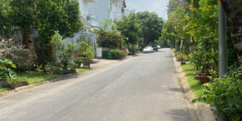 Khuôn đất lớn đường 8m Nguyễn Văn Hưởng P Thảo Điền Quận 2