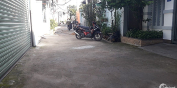 Bán đất tặng nhà cấp 4 gác lửng, DT 4 x22m, đường 28, Long Thạnh Mỹ, Quận 9