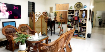 Bán Đất Tặng Nhà Hoàng Văn Thái 140m MT8,4m Ô tÔ tải đỗ cửa vào nhà Gía 9,2 tỷ