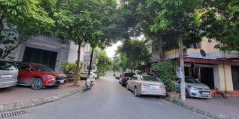 Bán nhà đẹp kinh doanh phân lô ô tô tránh 55m2 5 tầng giá CHỈ 13 TỶ