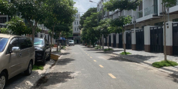 MUA NHÀ PHỐ MẶT TIỀN  CHƯA BAO GIỜ DỄ ĐẾN NHƯ VẬY NHÀ PHỐ XÂY SẴN 4 TẦNG