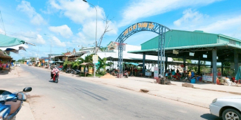 Đất mặt tiền đường nhựa lớn ngay khu dân cư đông đúc 20x75