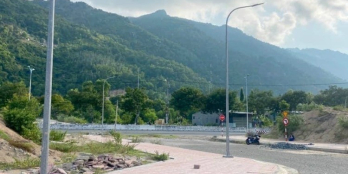 BÁN LÔ ĐẤT MẶT ĐƯỜNG NGUYỄN TẤT THÀNH, PHƯỚC ĐỒNG, NHA TRANG, KHÁNH HÒA, GIÁ CHỈ