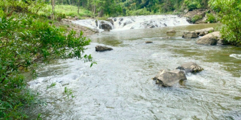 TUYỆT PHẨM THIÊN  NHIÊN BAN TẶNG ,2THÁC  NƯỚC SÊU ĐẸP, GIÁ CỰC RẺ CHỈ 130TR/SÀO