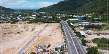 CẦN BÁN LÔ ĐẤT ĐƯỜNG NGUYỄN TẤT THÀNH, PHƯỚC ĐỒNG, NHA TRANG, GIÁ CHỈ 16tr/m2