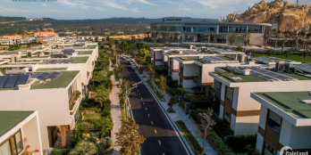 BÁN BIỆT THỰ VIEW BIỂN CAM RANH GIÁ TỐT NHẤT NẰM CẠNH SÂN GOLF LH 0917678685