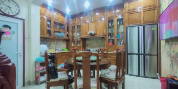 Bán nhà mặt phố Trương Định, Hoàng Mai, 58m, 5 tầng, mặt tiền 5.4m, giá 11.8 tỷ.