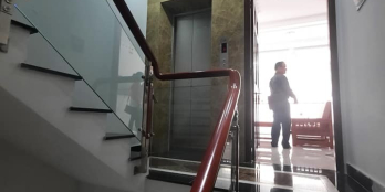 Cần bán nhà mặt tiền, Phường 4, có thang máy, nhà đẹp, vào ở ngay