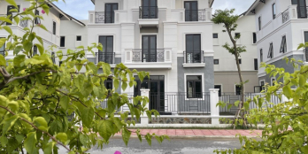 Căn biệt thự đơn lập 240m2 hướng Nam view công viên trung tâm hàng cực phẩm