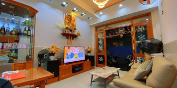 Bán nhà 5 tầng hxh cmt8, quận 10 41m 9.5 tỷ cách mặt tiền Cao Thắng 50m