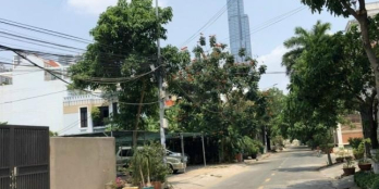 Bán biệt thự hiện đại hồ bơi mới , full nội thất cao cấp, DT: 28x26m. Giá 142ty