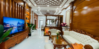 Chỉ 2,3 tỷ nhận nhà mặt tiền chợ 4.7x18 ,đúc 3 lầu thang máy, cách Aeon 1,5km