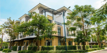 Bán biệt thự Cao Đức Lân, dt: 10x20m, 1 hầm 3 lầu, giá 60 tỷ