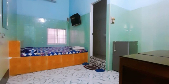 Bán khách sạn 210m quốc lộ 13 Thủ Đức 37 tỷ, thu 100tr tháng