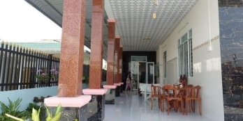 đi định cư nước ngoài cần bán nhà 12X35 420m2 tại lạc tấn- long an 2ty5 tl