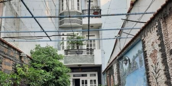 Bán nhà đường Bạch Đằng, P.2, Tân Bình – 160m2, 4 tầng.
