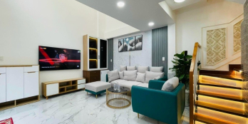 Cần tiền đáo hạn, bán nhanh căn nhà 1 trệt 4 lầu, MT An Dương Vương, Sổ riêng