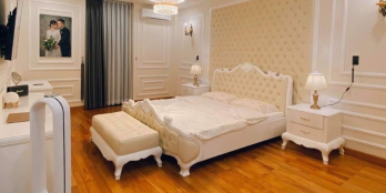 Bán nhà Quận Cầu Giấy - 60m2 - Ô tô vào nhà, sát phố ngõ thông - Chỉ 7.5 tỷ