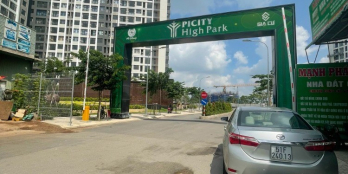 Cho thuê nhà nguyên căn Mt tx13 73,2m2 sát cổng cc picity.