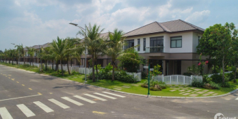 Bán căn biệt thự 10x20m tại QL13, Bình Dương trả trước 2,1 tỷ nhận nhà