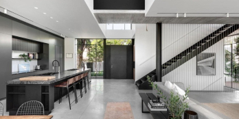 Bán biệt thự Thảo Điền quận 2 chỉ 105tỷ 600m2 đường Tống Hữu Định sân vườn hồ bơ