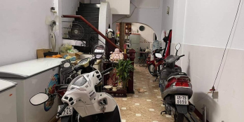 Chủ nhà cần bán GẤP - Hẻm thẳng 1 trục cách Đường Lý Thái Tổ 20m   - Giá 8.3 Tỷ