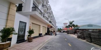 CHỈ 490TR SỞ HỮU NGAY CĂN NHÀ 3 LẦU NGAY TRUNG TÂM CHỢ