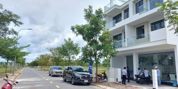 ĐẤT NỀN ĐÃ CÓ SỔ. MẶT TIỀN ĐƯỜNG. KHU COMPOUND CAO CẤP