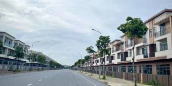 Căn nhà phố VT góc DT lớn đối diện trường học, trục phố đi bộ 26m kinh doanh sầm