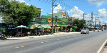 Bán đất thổ cư 100m2 ngay chợ Bến Lức SHR đường nhựa 8m SHR giá 1 tỷ 450tr