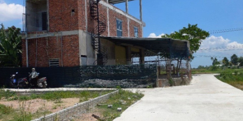 Đất Đ.Bàn sát mặt tiền đường lớn giá cực sốc 197m2 ngang 10 gần chợ& trường học