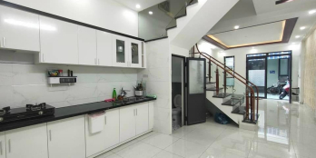 Bán nhà Kim Ngưu , 38m2 x 5 tầng, Phân Lô, Ô TÔ đỗ, giá rẻ,  0945676597