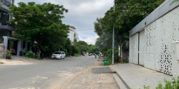 Bán toà nhà quận 2 hầm 5 tầng 43tỷ diện tích 7x24 đường 16mét khu 120 Vguyễn Văn