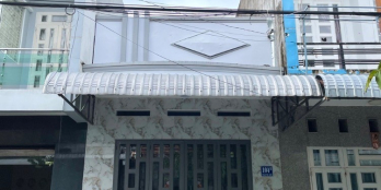 Nhà mặt tiền đường Phạm Thế Hiển gần Đại học Y Dược