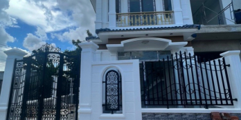 Bán Căn Nhà biệt thự ngay đường nguyễn chí thanh p hiệp an tp thủ dầu 1