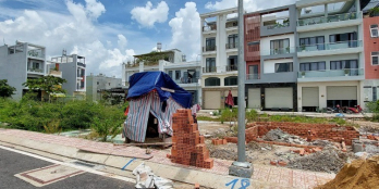 Đất nền Q.Bình Tân, còn 3 lô .các nền đang xây dựng