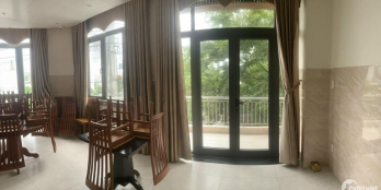 TẶNG NHÀ C4 ĐANG CHO THUÊ 10Tr MẶT TIỀN SÁT NGAY BẾN XE TRUNG TẤM