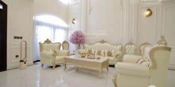 Phố Nguyễn Văn Cừ, 5 tầng thang máy, vỉa hè thênh thang, kinh doanh siêu sầm uất