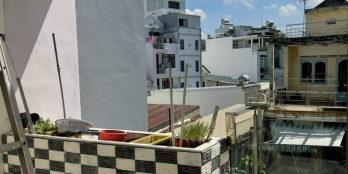 Cho thuê NHÀ MỚI SIÊU RỘNG - XE HƠI NGỦ TRONG NHÀ đường Nơ Trang Long