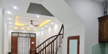 Bán nhà Minh Khai , 38 m2 x 4 tầng, Nhà đẹp lung linh, 3 tỷ 900