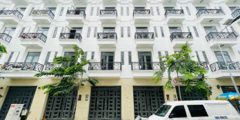 Bán nhà gần ngã tư Ga, ô tô tránh (4x18m nở hậu) xây 1 trệt 3 lầu, 4PN, 5WC, SHR