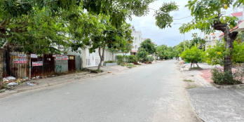 Bán lô đất Mặt Tiền SAVIMEX tiện xây mới, P. Phú Thuận, Quận 7