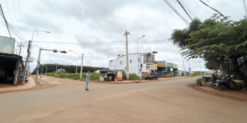 Bán đất full thổ cư gần chợ sát trường trung tâm tâm hành chính krông năng