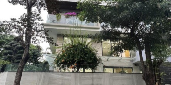 Cần bán villa đường số 43 - Quốc Hương, Thảo Điền, quận 2. Diện tích: 504.75m²gi