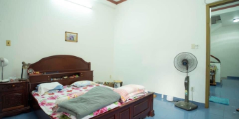 Hẻm lớn trục thẳng xe hơi vào nhà, nhà đẹp, nở hậu, 9 phòng