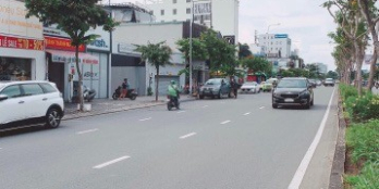 Bán nhà MT Bùi Hữu Nghĩa, Quận Bình Thạnh, giá 200tr/m2 , 172m2 đất, HĐT cao