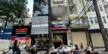 Ngang khủng VIP - Nhà mặt tiền Lý Tự Trọng, BT, Quận 1 DT: 8 x 22m 5 tầng