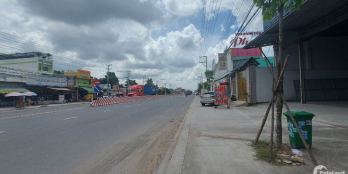 Bán nhà trệt 2 lầu cộng thêm xưởng 1.212 m2 gần vòng xoay An Phú